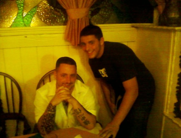 20160_104662539554516_100000323104679_118372_1253150_n